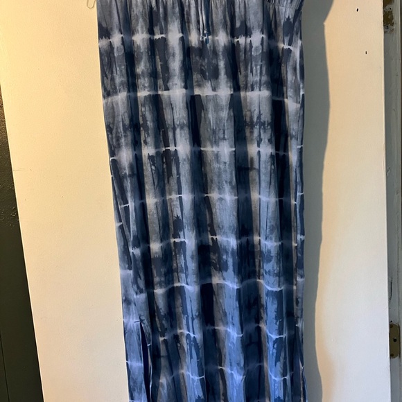 Soft, silky length skirt. 38 1/2” from top of waist to bottom. - Picture 3 of 8